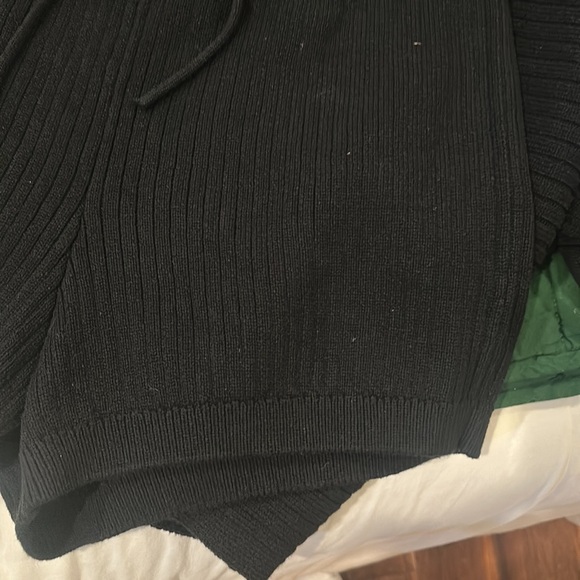 Reformation Cort Ribbed Sweater AND shorts Size Medium, in Gossamer - Picture 14 of 15